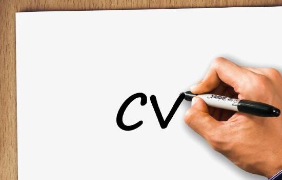 Jak napisać dobre cv? – Najczęstsze błędy podczas pisania CV