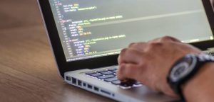 Programista – jak zostać programistą i co robi programista? - Ciekawe CV