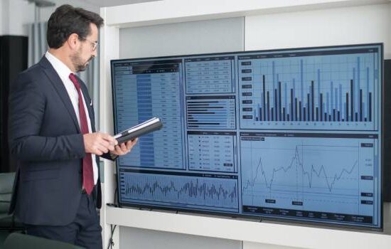 Praca w banku – ile zarabia pracownik banku?