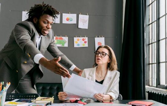 Zwolnienie dyscyplinarne – za co można zwolnić dyscyplinarnie? Skutki zwolnienia dyscyplinarnego