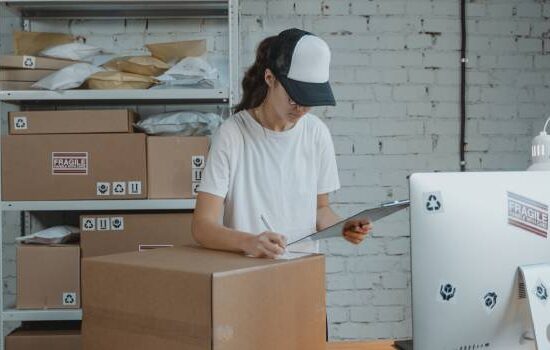 Logistyk – czym zajmuje się logistyk?