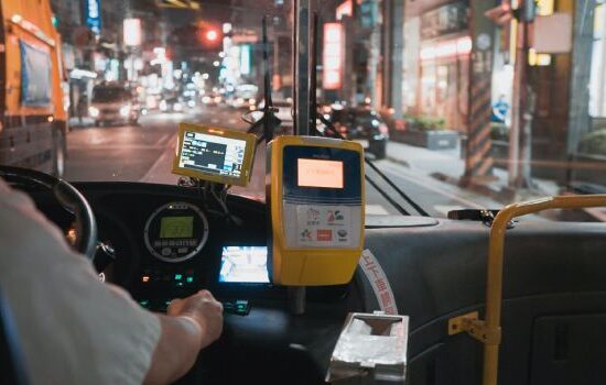 Kierowca autobusu – ile zarabia kierowca autobusu? Jak wygląda praca kierowcy autobusu?