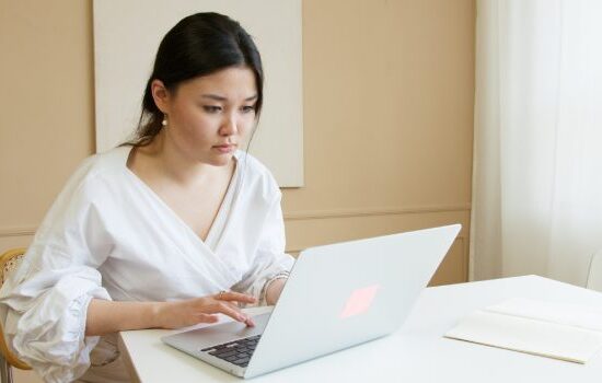 Etyka zawodowa co to? Poznaj podstawowe zasady etyki zawodowej