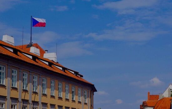 Praca Czechy – jak wygląda praca i życie w Czechach? + Zarobki Czechy