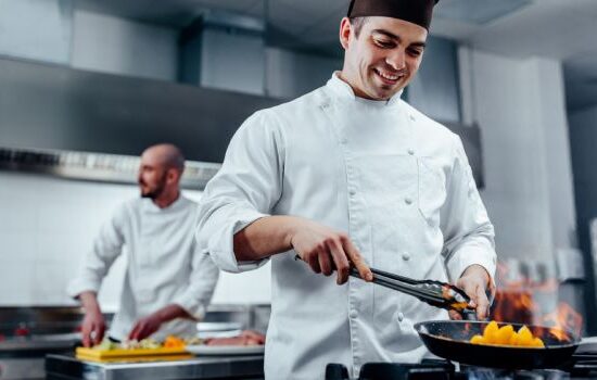 CV gastronomia – jak napisać CV do gastronomii? [+ list motywacyjny gastronomia]