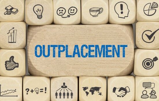 Outplacement – co to? Jak wygląda outplacement w praktyce? 